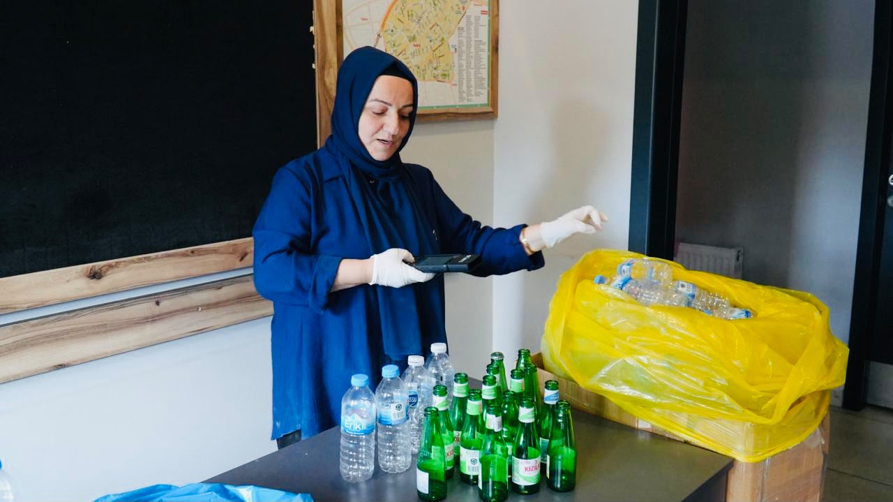 ÜMRANİYE’DE MUHTARLIKLAR DEPOZİTO İADE NOKTASI OLDU