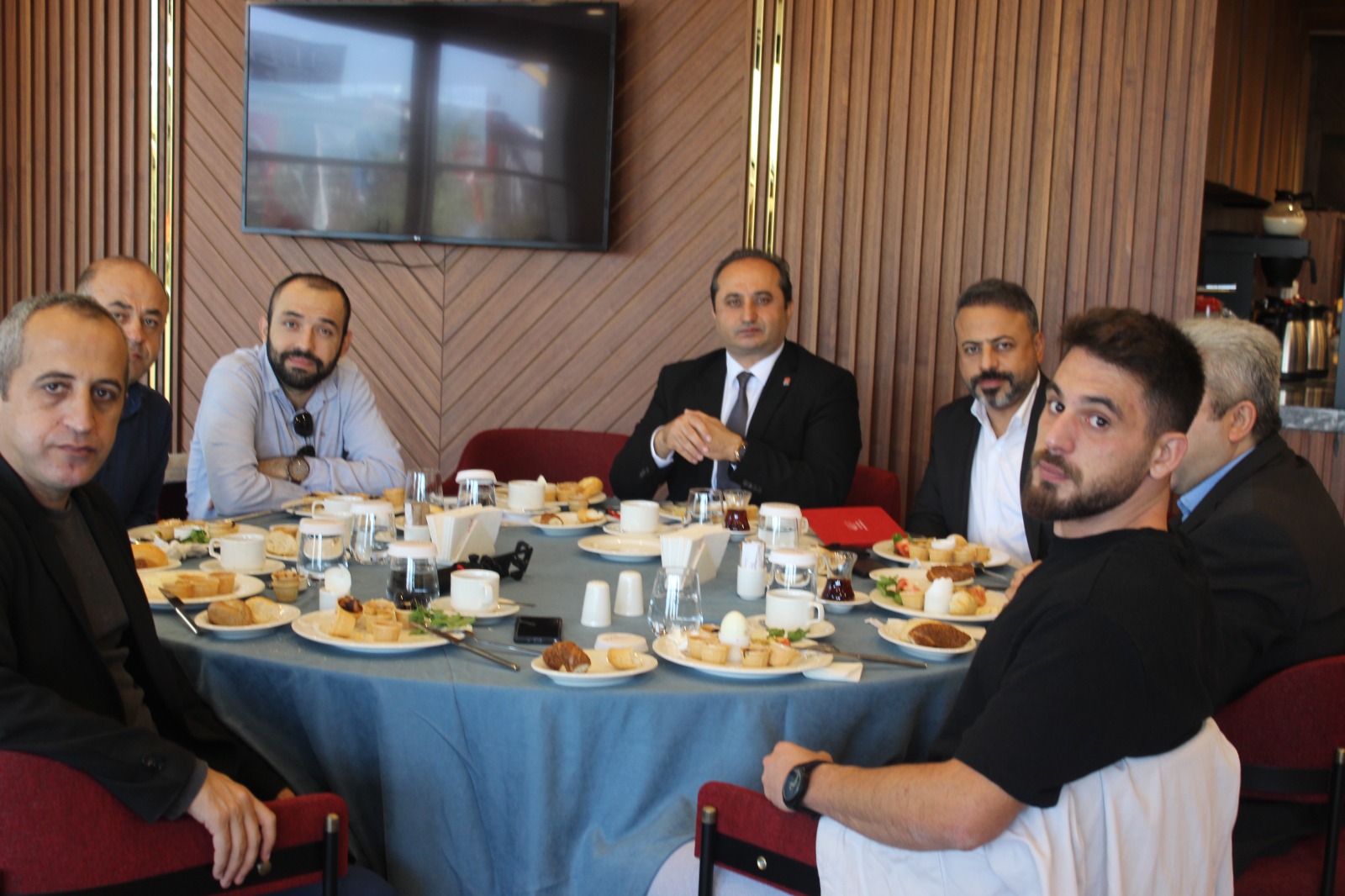 CHP ÜMRANİYE YEREL BASIN İLE BULUŞTU CHP ÜMRANİYE YEREL BASIN İLE BULUŞTU