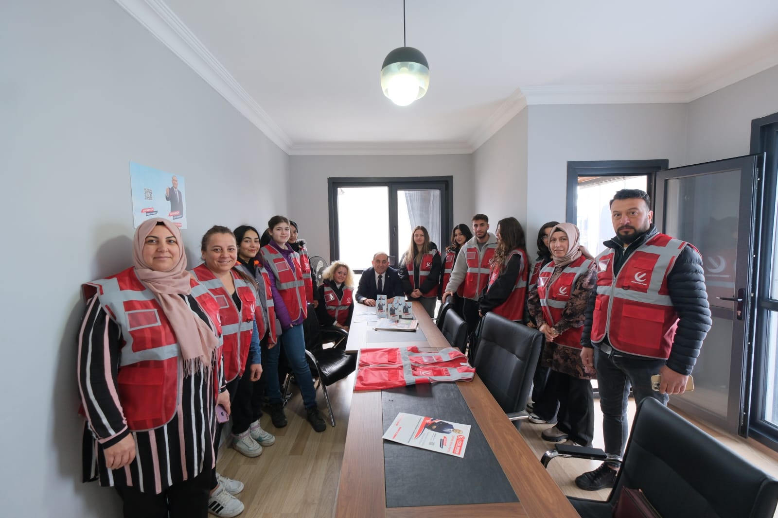 YENİDEN REFAH ÇEKMEKÖY’DE TEMPOSUNU ARTIRDI