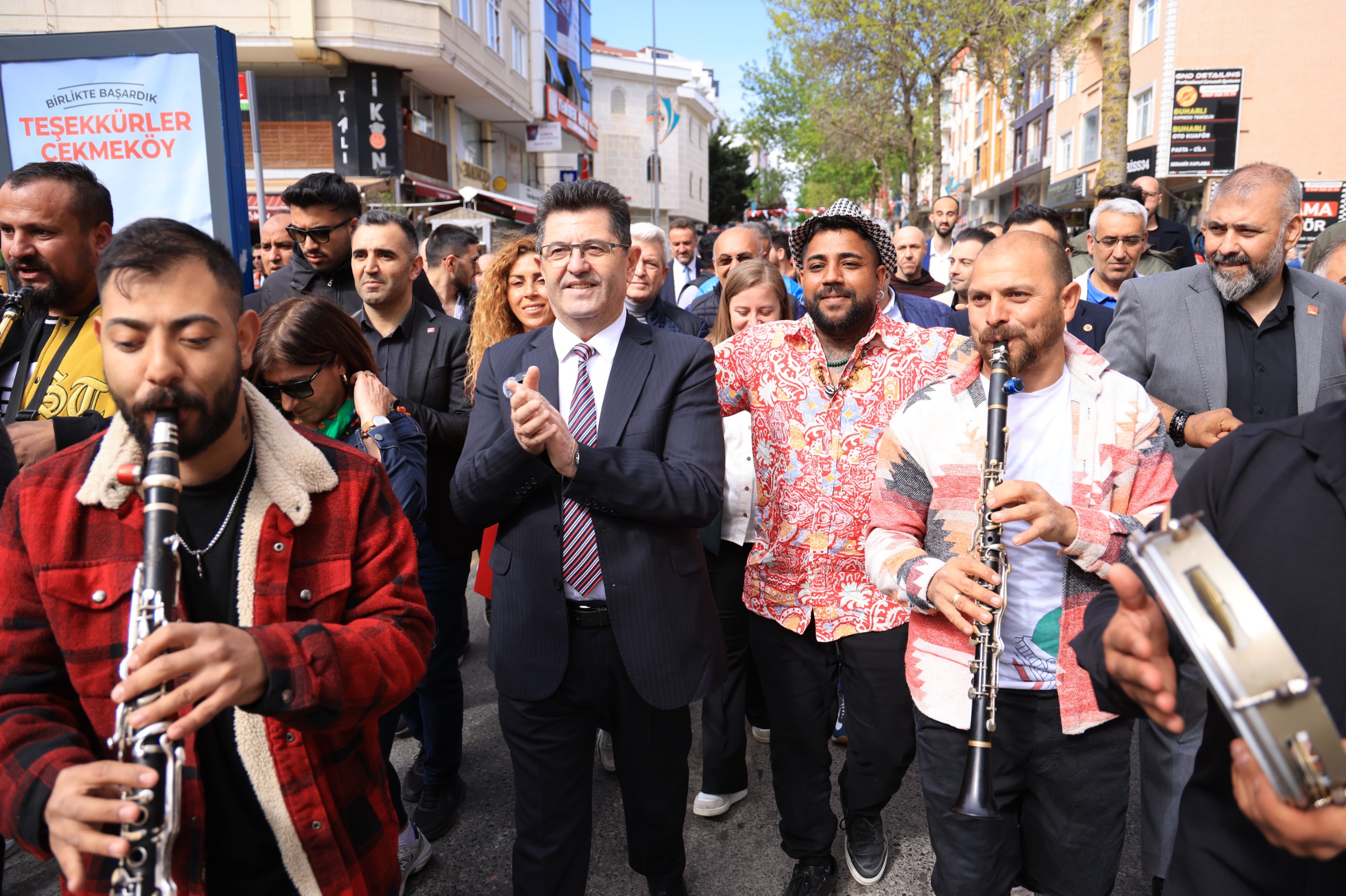 DÜNYA ROMANLAR GÜNÜ ÇEKMEKÖY’DE COŞKUYLA KUTLANDI DÜNYA ROMANLAR GÜNÜ ÇEKMEKÖY’DE COŞKUYLA KUTLANDI