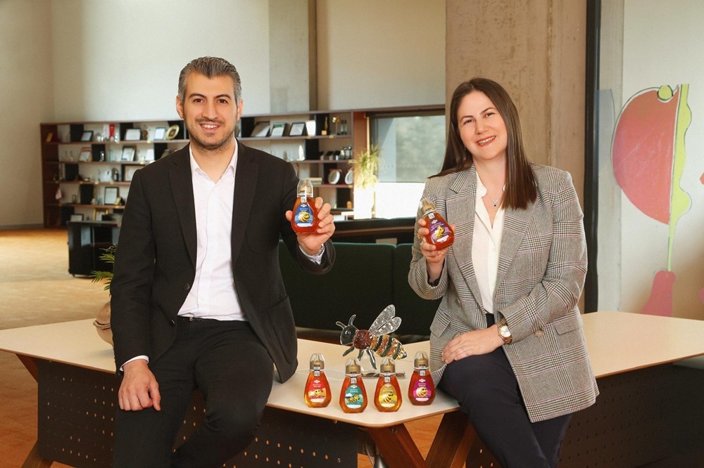 Arılardan ilham alan Balparmak’ın yeni ürün serisi raflarda yerini aldı