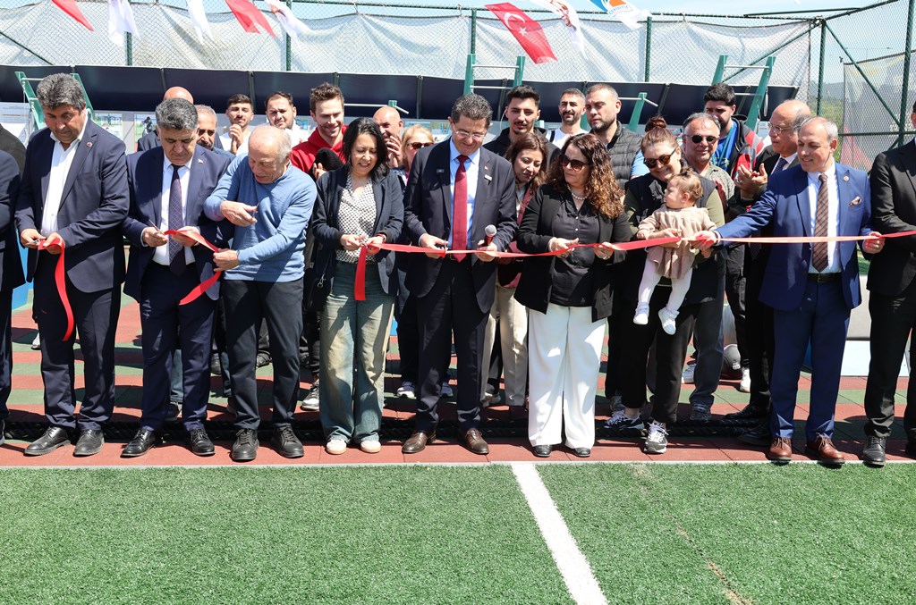 TÜRKİYE’DE BİR İLK OLAN SPOR PARK ALANI AÇILDI