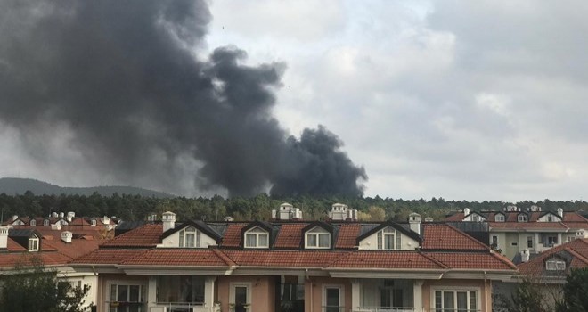 ÇEKMEKÖY'DE KORKUTAN YANGIN
