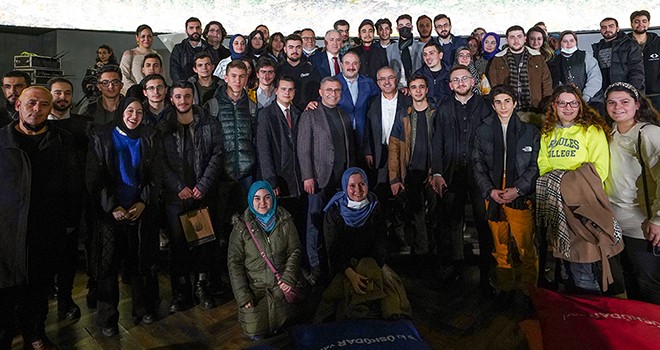SANAYİ VE TEKNOLOJİ BAKANI MUSTAFA VARANK NEVMEKÂN SAHİL’DE GENÇLERLE BULUŞTU SANAYİ VE TEKNOLOJİ BAKANI MUSTAFA VARANK NEVMEKÂN SAHİL’DE GENÇLERLE BULUŞTU