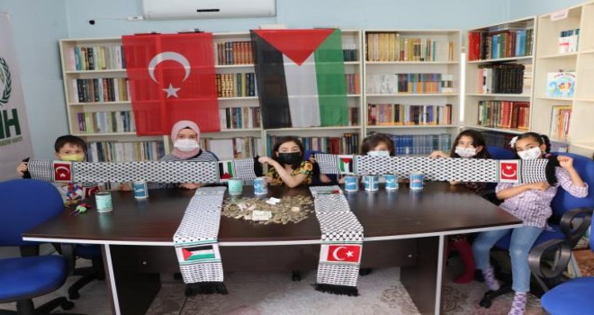 SİİRT'Lİ ÇOCUKLAR BAYRAMDA FİLİSTİN'Lİ ÇOCUKLARI UNUTMADI